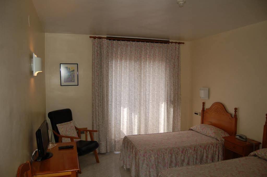 Hotel Llucena Lucena del Cid Dış mekan fotoğraf